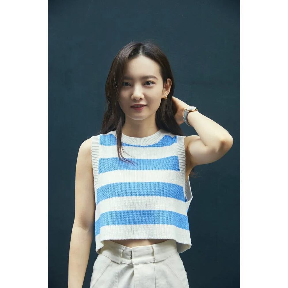 Zara Women's Blue White Striped Print Cropped Sweater Tank Top Size Medium
